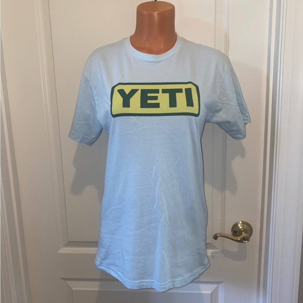 YETI Badge Logo T Shirt Tee Blue With 2-tone Yellow Green Badge S Small $30